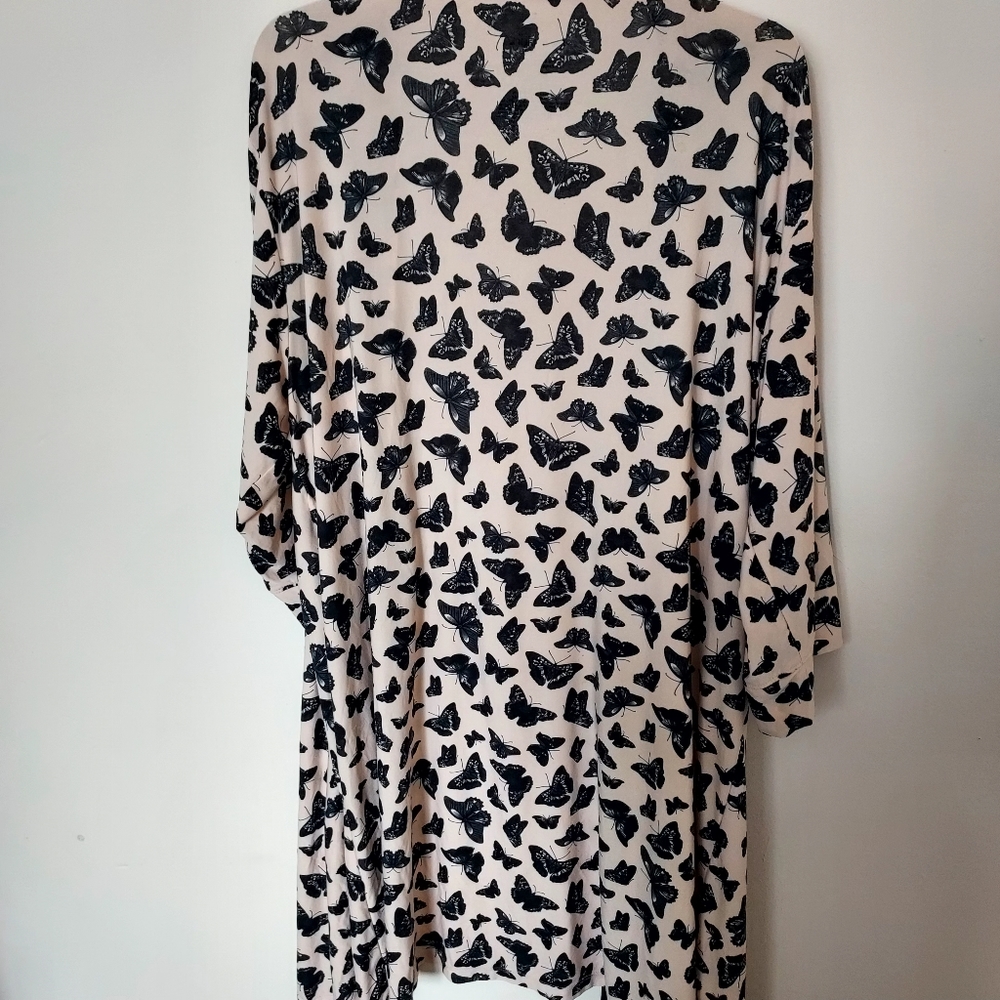 Xhilaration blush pink robe butterflies Large/XL Loungewear Cozy Relaxed Fit - Picture 6 of 9